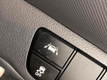 Hyundai Ioniq 38.3kWh Premium (136 ps) - REVERSE CAM - NAV - HEATED SEATS