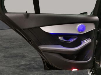 Mercedes-Benz C Class 1.5 C200 MHEV EQ Boost AMG Line (Premium) G-Tronic+ (198 ps) - 1