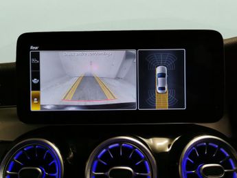 Mercedes-Benz C Class 1.5 C200 MHEV EQ Boost AMG Line (Premium) G-Tronic+ (198 ps) - 1