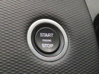 Land Rover Discovery Sport 2.0 D200 MHEV Urban Edition 4WD (204 ps) - CARPLAY - KEYLESS ENT