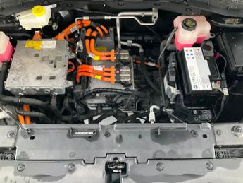MG MG ZS 44.5kWh Excite (143 ps) - LANE DEPARTURE  - BLUETOOTH - DRIVING 