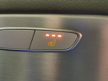 Mercedes-Benz C Class 1.5 C200 MHEV EQ Boost AMG Line (Premium) G-Tronic+ (198 ps) - 1