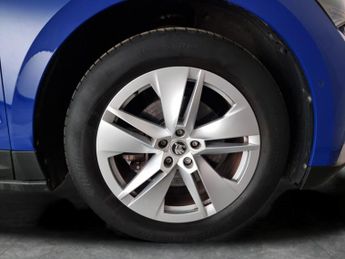 Skoda Enyaq 62kWh 60 (DC120kW) (179 ps) - NAV - WIFI - BLUETOOTH