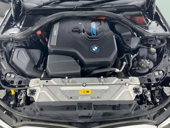 BMW 3 Series 2.0 330e 12kWh SE Pro Plug-in (292 ps) - AUTO PARK - REVERSE CAM