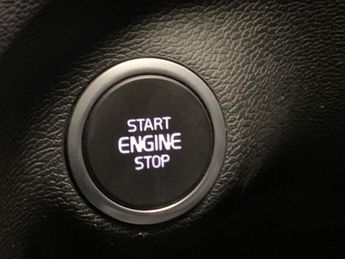 Volvo XC40 2.0 D3 Momentum Pro AWD (150 ps) - AUTO PARK - LED - HEATED SEAT