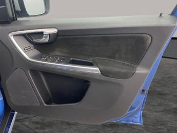 Volvo XC60 2.0 D4 R-Design Nav (190 ps) - SENSUS SAT NAV - BLUETOOTH - CRUI