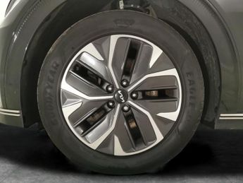 Kia Ev6 77.4kWh Air (225 bhp) - HEATED STEERING - LANE DEPARTURE  - BLUE