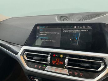 BMW 3 Series 2.0 330e 12kWh SE Pro Plug-in (292 ps) - AUTO PARK - REVERSE CAM