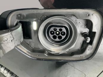 BMW 3 Series 2.0 330e 12kWh SE Pro Plug-in (292 ps) - AUTO PARK - REVERSE CAM