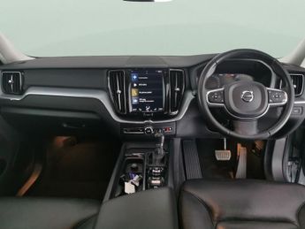 Volvo XC60 2.0 T4 Edition (190 ps) - CARPLAY - AUTO PARK - LED
