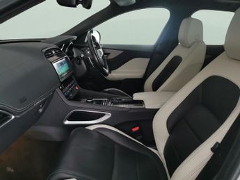 Jaguar F-PACE 3.0 D300 V6 S AWD (300 ps) - MERIDIAN AUDIO - REVERSE CAM - NAV