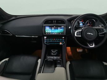 Jaguar F-PACE 3.0 D300 V6 S AWD (300 ps) - MERIDIAN AUDIO - REVERSE CAM - NAV