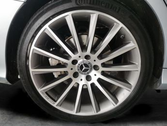 Mercedes-Benz C Class 2.0 C350e 6.4kWh AMG Line (Premium Plus) Plug-in G-Tronic+ (293 