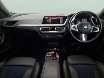 BMW 1 Series 1.5 118i M Sport (LCP) DCT (136 ps) - PERFORMANCE CONTROL