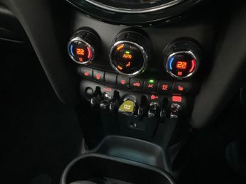 Mini Electric Hatch Cooper SE 32.6kWh Level 2 (184 ps) - 17IN ALLOYS - LED - REVERSE