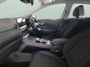 Hyundai Kona 64kWh Premium (10.5kW Charger) (204 ps) - HEATED SEATS - HEATED 