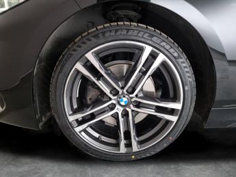 BMW 1 Series 1.5 118i M Sport (LCP) DCT (136 ps) - PERFORMANCE CONTROL