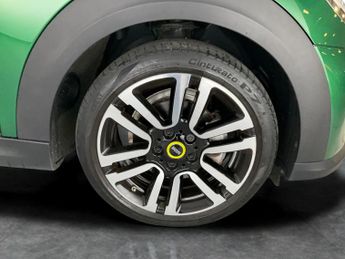Mini Electric Hatch Cooper SE 32.6kWh Level 2 (184 ps) - 17IN ALLOYS - LED - REVERSE