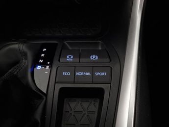 Toyota RAV4 2.5 VVT-h GPF Design CVT (218 ps) - REVERSE CAM - NAV - LANE DEP