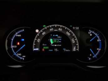 Toyota RAV4 2.5 VVT-h GPF Design CVT (218 ps) - REVERSE CAM - NAV - LANE DEP