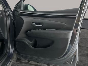 Hyundai Tucson 1.6 h T-GDi 13.8kWh Premium Plug-in 4WD (265 ps) - LED - REVERSE