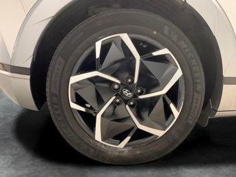 Hyundai Ioniq 5 73kWh Premium (217 ps) - BLIND SPOT ASSIST - LANE DEPARTURE  - B