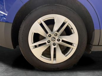 Skoda Enyaq 62kWh 60 (DC120kW) (179 ps) - NAV - WIFI - BLUETOOTH