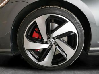 Volkswagen Golf 2.0 TSI GPF GTI Performance DSG (245 ps) - REVERSE CAM - HEATED 