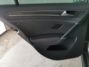 Volkswagen Golf 2.0 TSI GPF GTI Performance DSG (245 ps) - REVERSE CAM - HEATED 