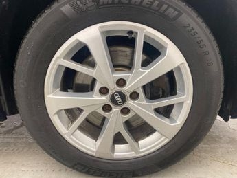 Audi Q3 2.0 TDI 40 Sport S Tronic quattro (190 ps) - BLUETOOTH - DRIVING