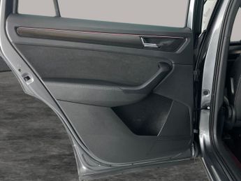 Skoda Kodiaq 1.5 TSI ACT SportLine DSG (7 Seat) (150 ps) - LED - SMARTLINK - 