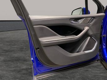 Jaguar I-PACE 400 90kWh HSE 4WD (400 ps) - MERIDIAN AUDIO - HEATED STEERING