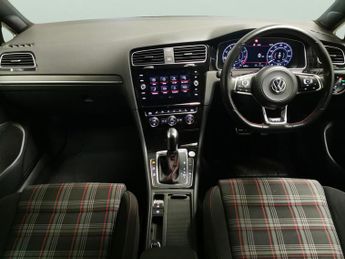 Volkswagen Golf 2.0 TSI GPF GTI Performance DSG (245 ps) - REVERSE CAM - HEATED 