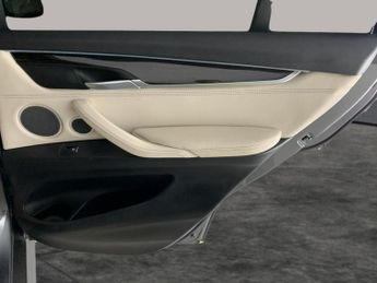 BMW X5 3.0 40d M Sport xDrive (313 ps) - THIRD-ROW SEATING - HK AUDIO