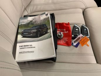 BMW X5 3.0 40d M Sport xDrive (313 ps) - THIRD-ROW SEATING - HK AUDIO