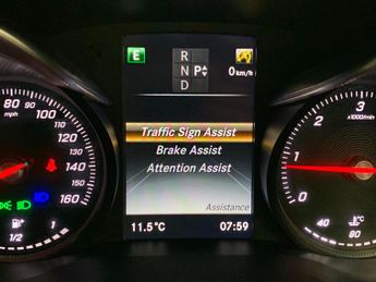 Mercedes-Benz GLC 2.1 GLC250d AMG Line (Premium Plus) G-Tronic+ 4MATIC (204 ps) - 