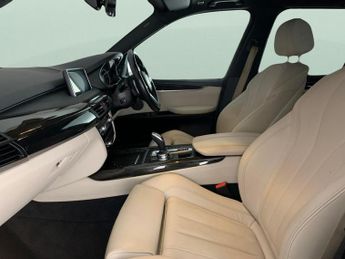 BMW X5 3.0 40d M Sport xDrive (313 ps) - THIRD-ROW SEATING - HK AUDIO