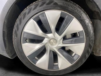 Tesla Model Y (Dual Motor) Long Range 4WDE (384 bhp) - LED - REVERSE CAM - NAV