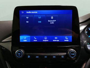 Ford Puma 1.0T EcoBoost MHEV Titanium DCT (125 ps) - CLOTH - EBONY - CARPL