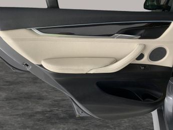 BMW X5 3.0 40d M Sport xDrive (313 ps) - THIRD-ROW SEATING - HK AUDIO