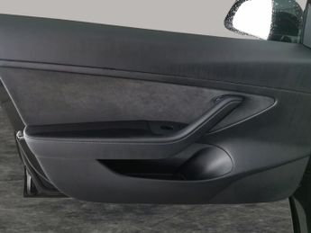 Tesla Model 3 Standard Range Plus RWD (241 bhp) - AUTO PARK - LED - REVERSE CA