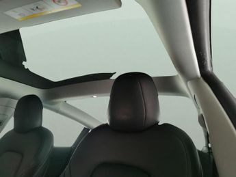 Tesla Model 3 Standard Range Plus RWD (241 bhp) - PARK ASSIST - LED - REVERSE 