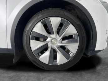 Tesla Model Y (Dual Motor) Long Range 4WDE (384 bhp) - REVERSE CAM - NAV - LEA