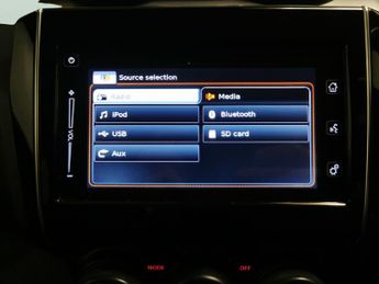 Suzuki Swift 1.2 Dualjet MHEV SZ5 CVT (83 ps) - LED - NAV - BLIND SPOT ASSIST