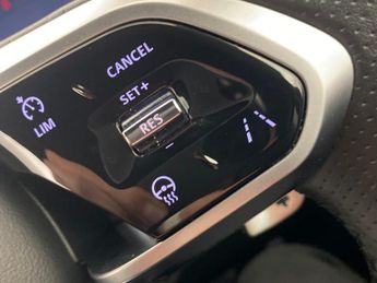 Jaguar F-PACE 2.0 D200 MHEV R-Dynamic SE AWD (204 ps) - CARPLAY - KEYLESS ENTR