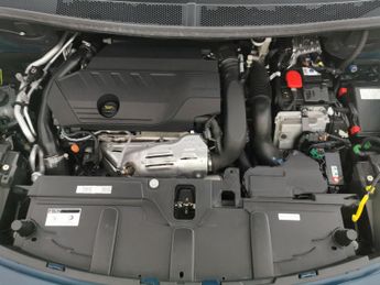 Peugeot 3008 1.6 13.2kWh Allure Plug-in e-EAT (225 ps) - BLIND SPOT ASSIST