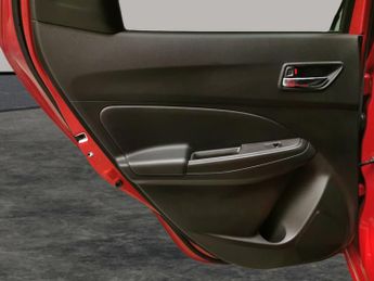 Suzuki Swift 1.2 Dualjet MHEV SZ5 CVT (83 ps) - LED - NAV - BLIND SPOT ASSIST