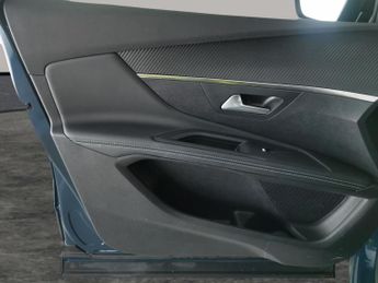 Peugeot 3008 1.6 13.2kWh Allure Plug-in e-EAT (225 ps) - BLIND SPOT ASSIST