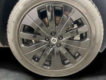 Volvo XC40 Recharge 69kWh Core (231 ps) - 19IN ALLOYS - BLUETOOTH - CRUISE