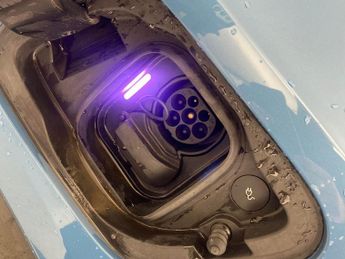 Volvo XC40 Recharge 69kWh Core (231 ps) - 19IN ALLOYS - BLUETOOTH - CRUISE